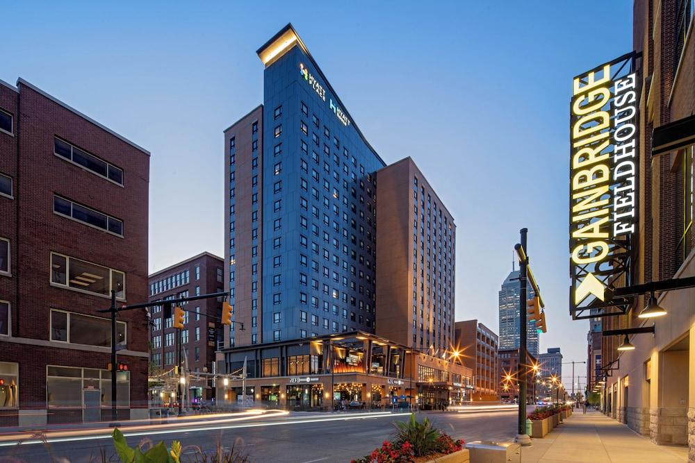 Hyatt Place Indianapolis Downtown - Featured Image