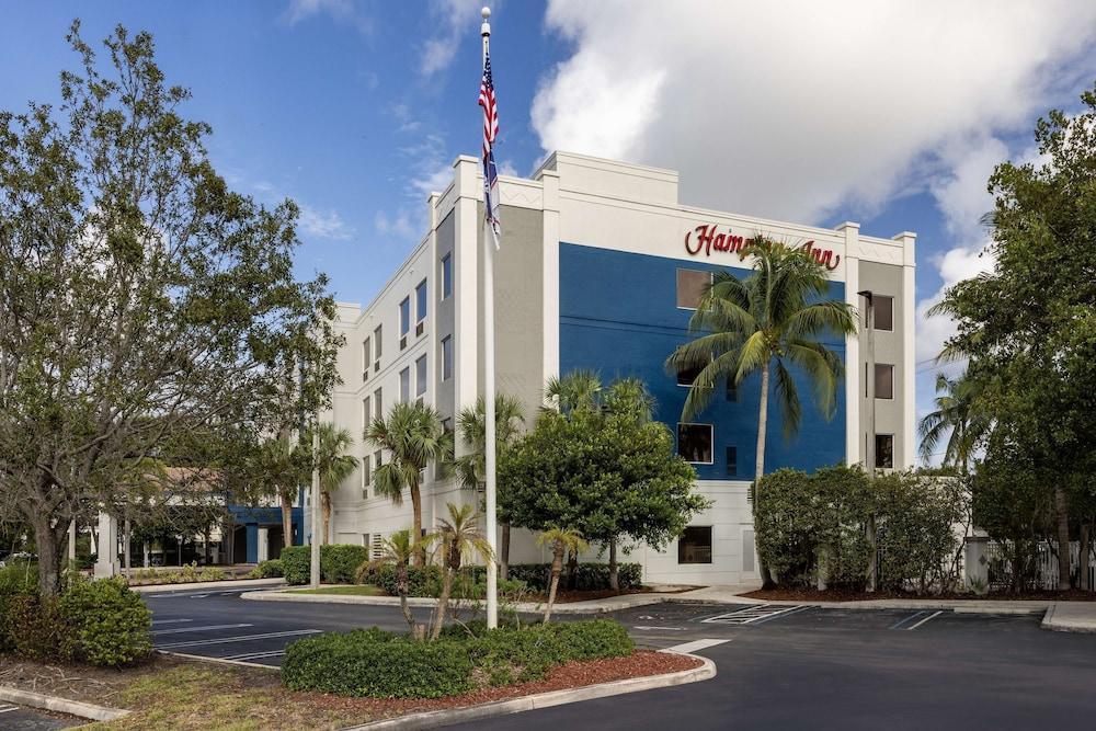 Hampton Inn by Hilton West Palm Beach Central Airport - Exterior
