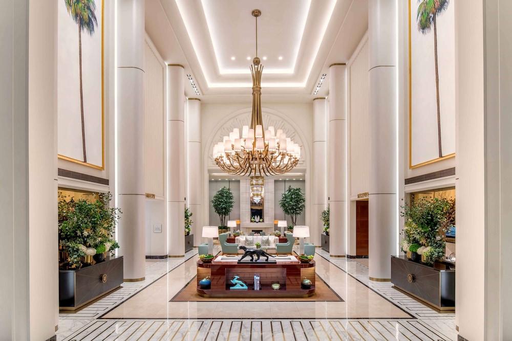 Waldorf Astoria Beverly Hills - Lobby