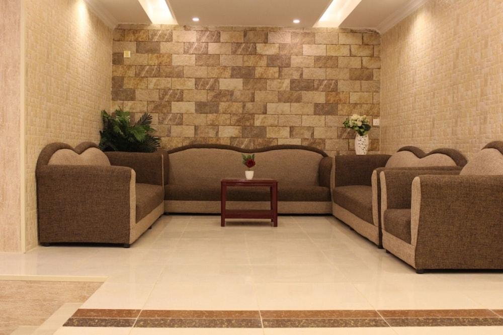Dar Al Zahib Furnished Units - Lobby Sitting Area