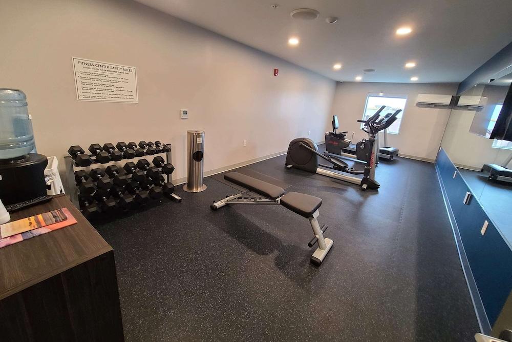 Microtel Inn & Suites by Wyndham Milford - Fitness Facility