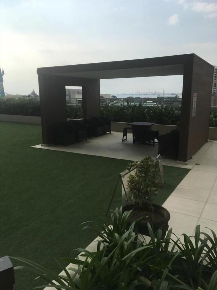 MaxStays Max View at Breeze Residences - Property Grounds