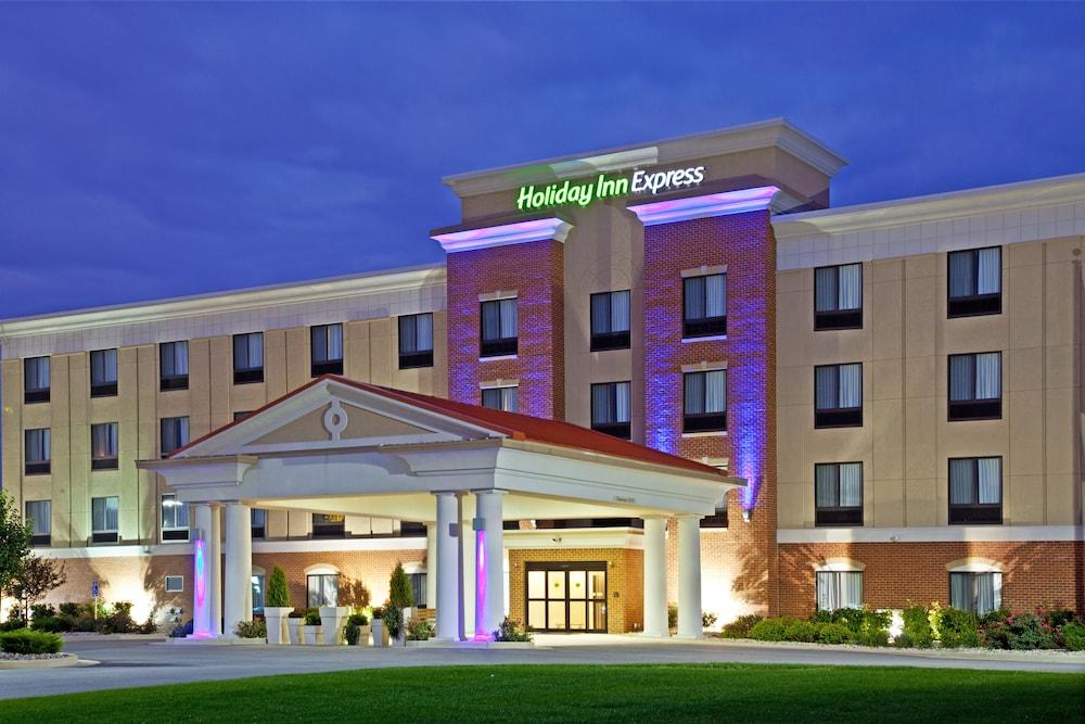 Holiday Inn Express Indianapolis - Southeast, an IHG Hotel - Featured Image