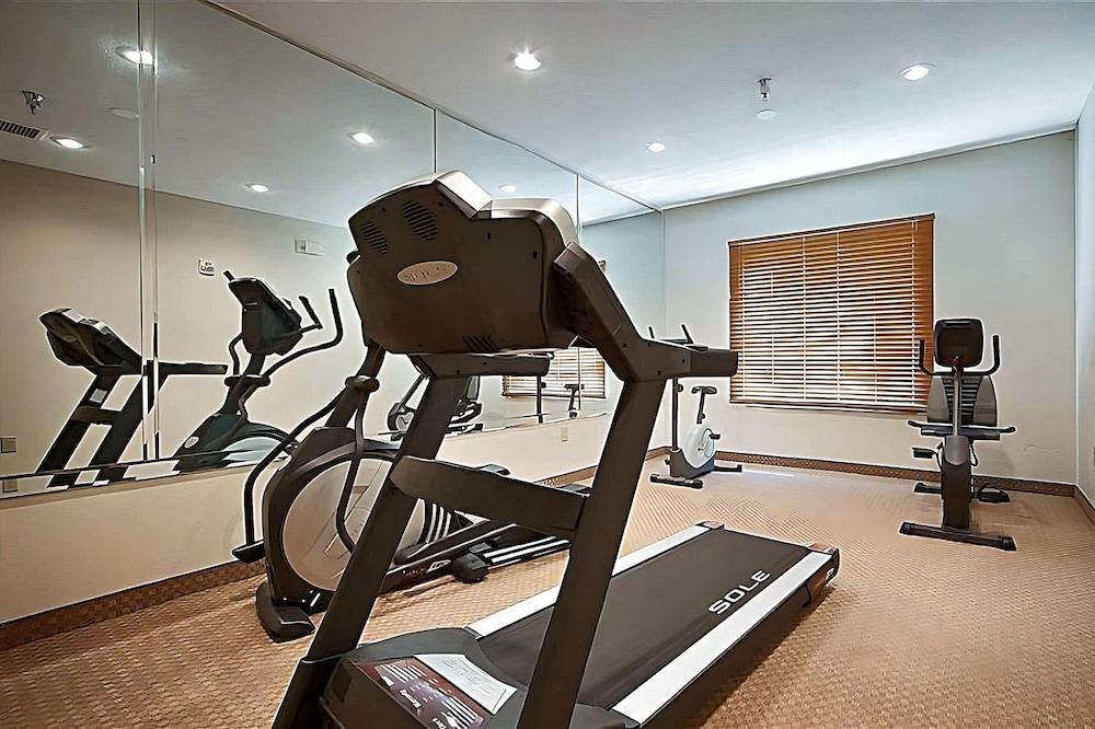 Quality Suites - Fitness Facility