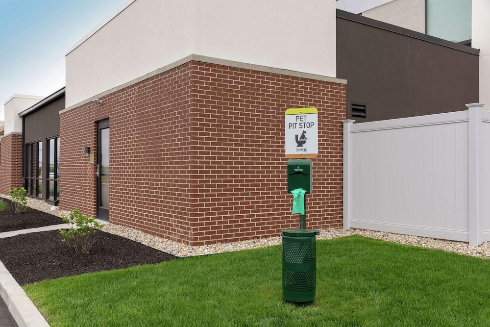 Home2 Suites by Hilton Indianapolis Airport - Exterior