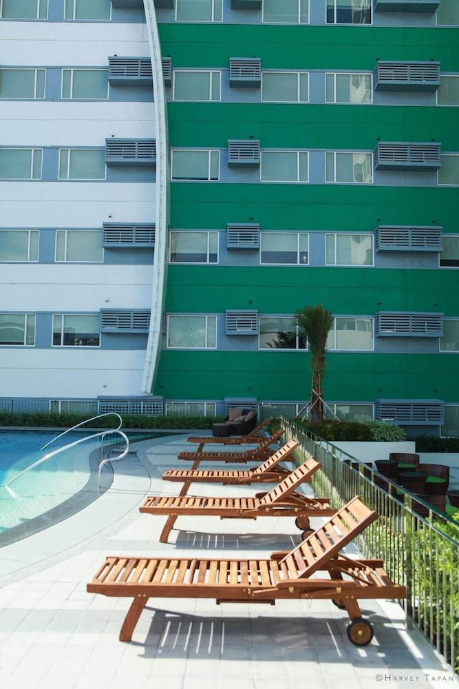 Hotel 101 - Manila - Outdoor Pool