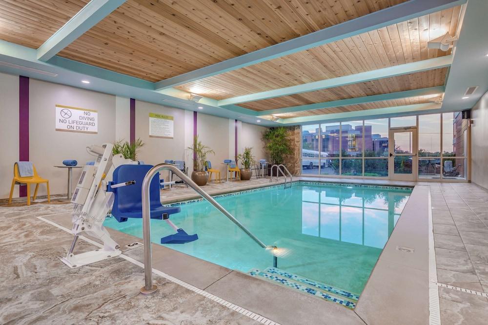 Home2 Suites by Hilton Indianapolis Northwest - Waterslide