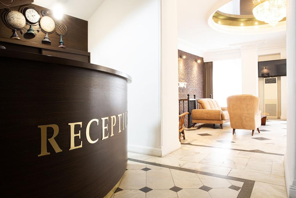 Hotel Diplomat - Reception