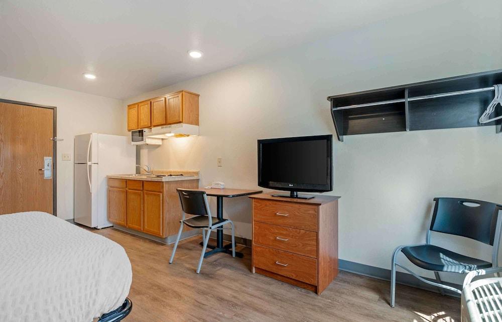 Extended Stay America Select Suites - Indianapolis - Lawrence - Room