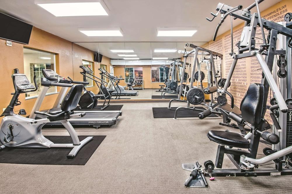 La Quinta Inn & Suites by Wyndham San Antonio N Stone Oak - Fitness Facility