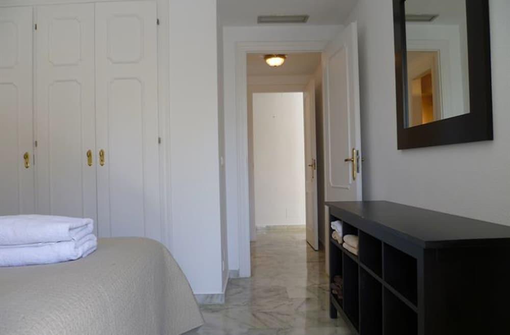 Apartment Real de Zaragoza - Room