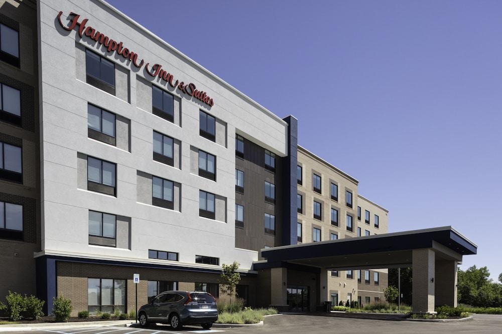 Hampton Inn & Suites Indianapolis West Speedway - Featured Image