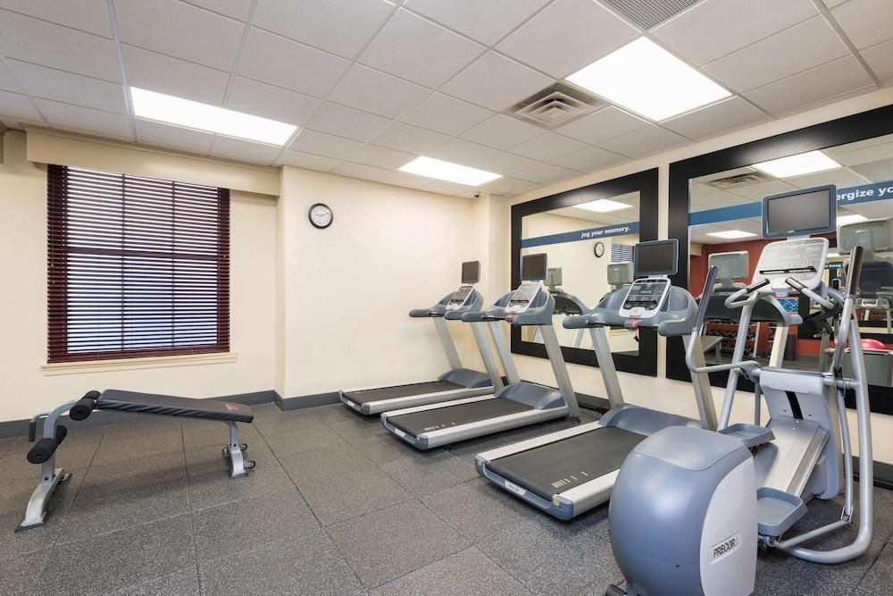 Hampton Inn Indianapolis Downtown Across from Circle Centre - Fitness Facility