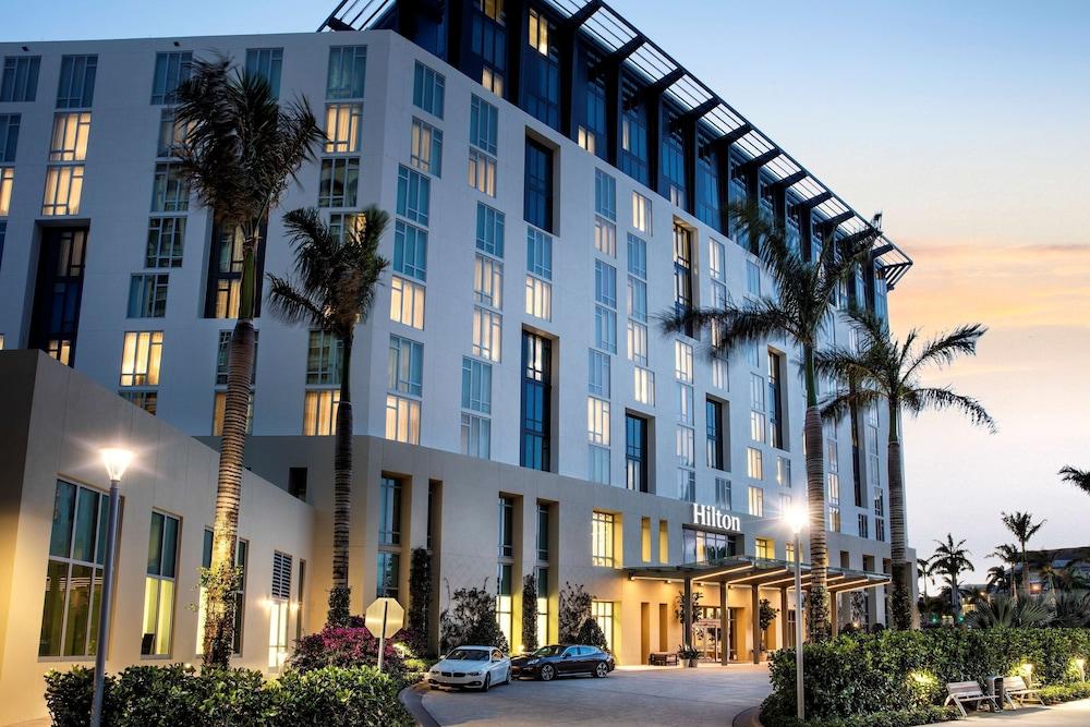 Hilton West Palm Beach - Exterior