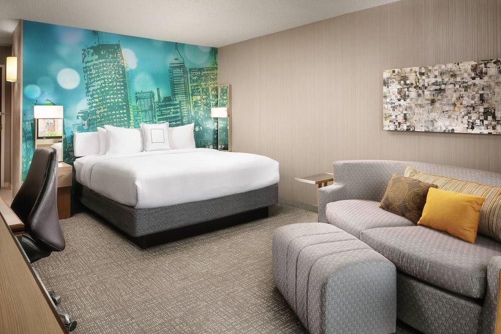 Courtyard by Marriott Indianapolis at the Capitol - Featured Image