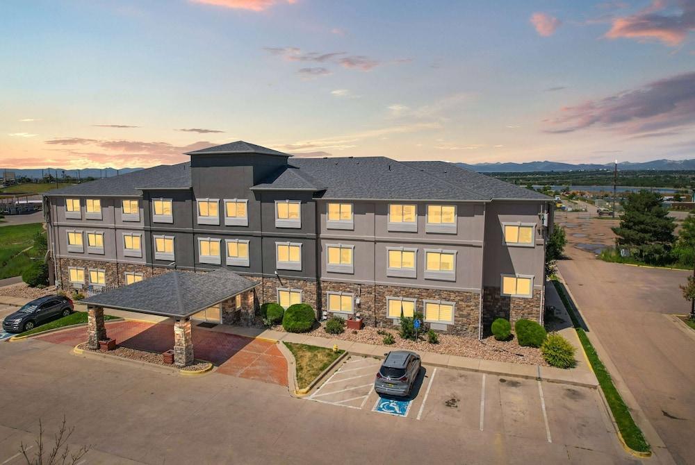 La Quinta Inn & Suites by Wyndham Henderson-Northeast Denver - Exterior