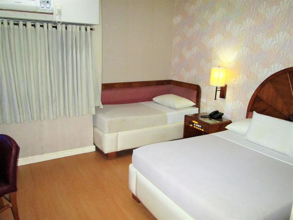 Grand City Hotel - Room