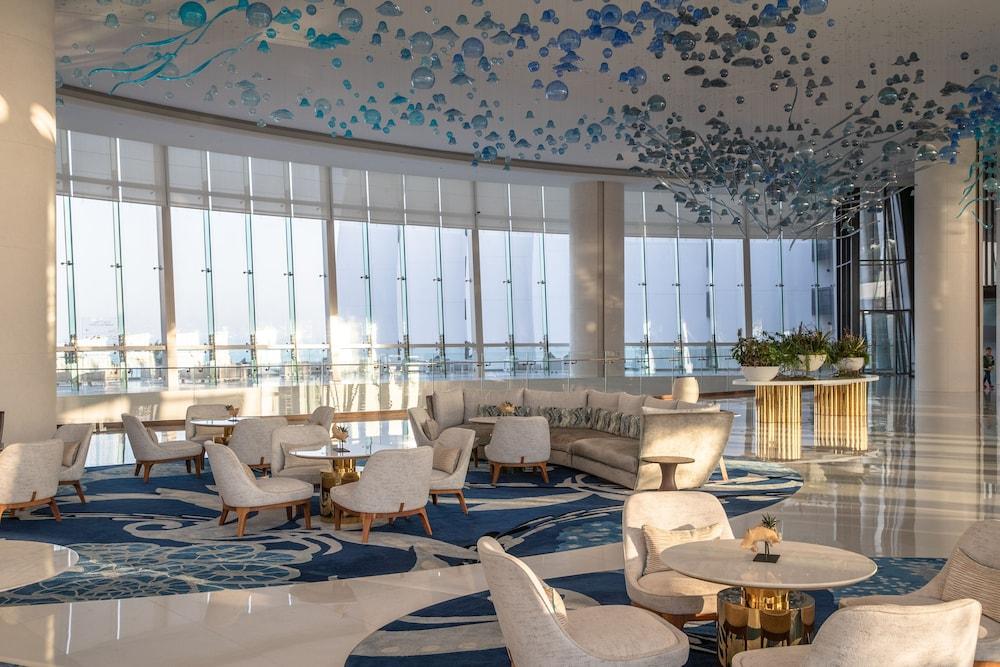 Jumeirah Saadiyat Island Abu Dhabi - Lobby Sitting Area