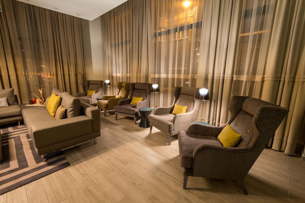 Residence Inn by Marriott Sarajevo - Lobby Sitting Area