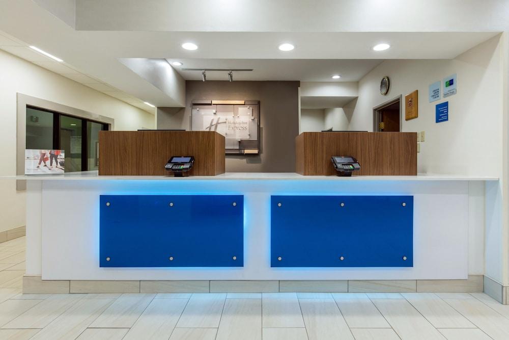 Holiday Inn Express Henderson N Evansville South, an IHG Hotel - Featured Image