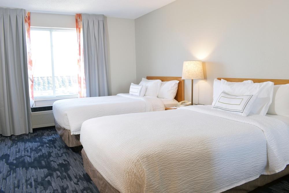Fairfield Inn and Suites by Marriott Indianapolis East - Room