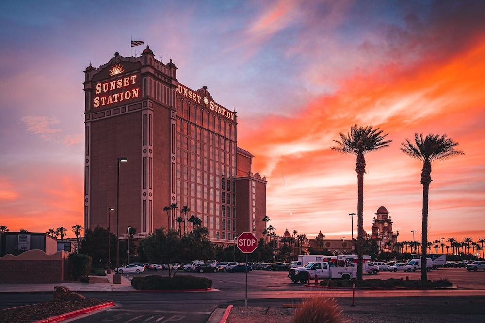 Sunset Station Hotel & Casino - Exterior