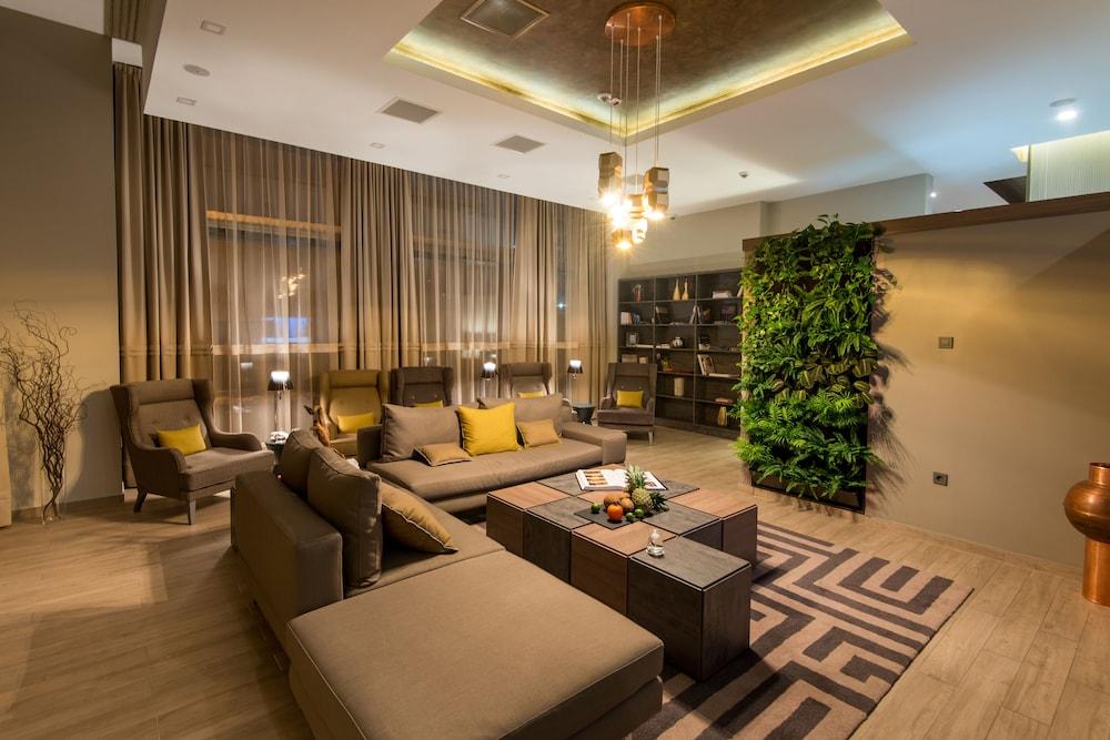 Residence Inn by Marriott Sarajevo - Lobby Lounge