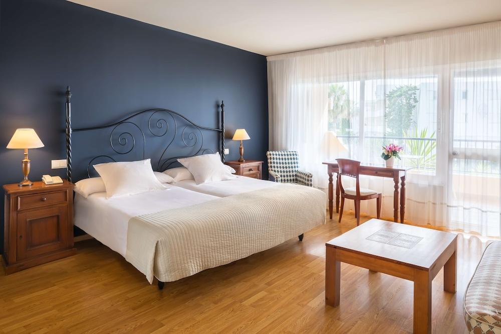 Hotel Guadalmina - Featured Image