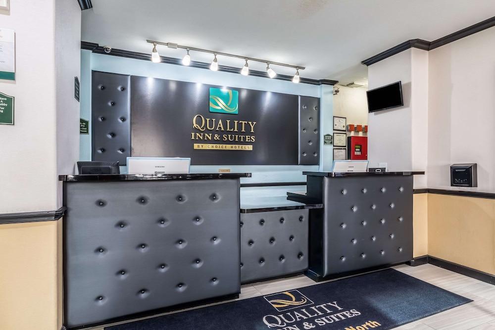 Quality Inn & Suites SeaWorld North - Lobby