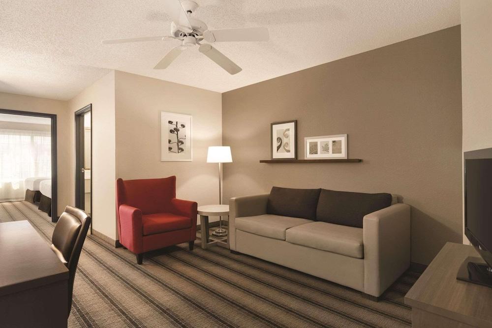 Country Inn & Suites by Radisson, Indianapolis Airport South, IN - Room