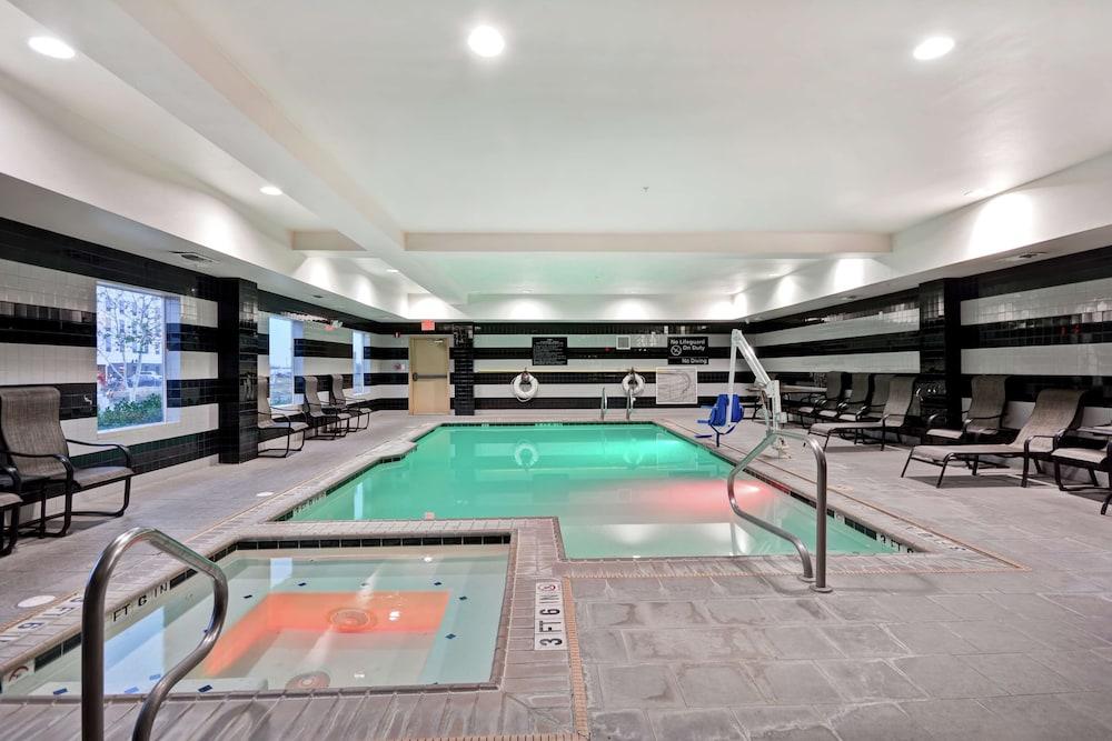 Hampton Inn & Suites San Antonio/Northeast I-35 - Pool