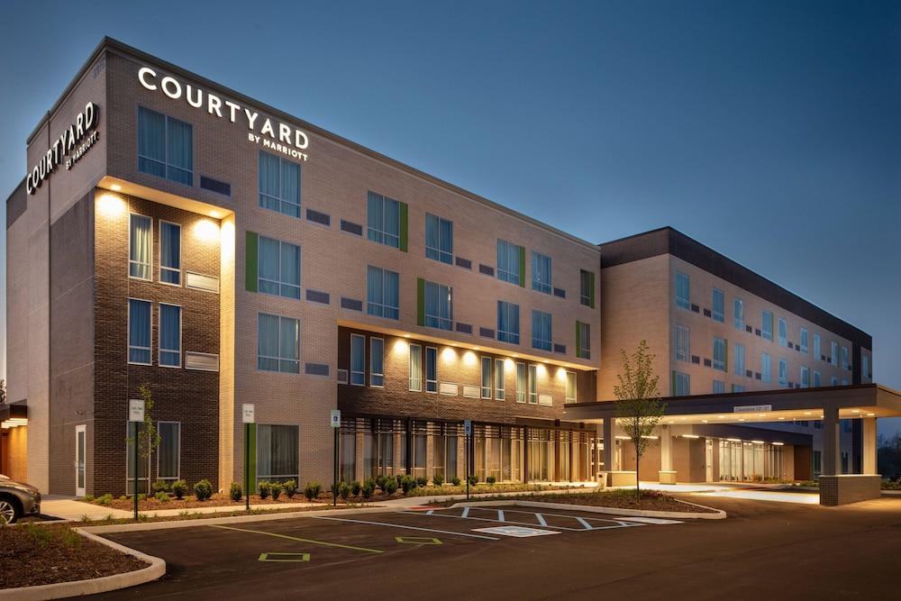 Courtyard by Marriott Indianapolis West - Speedway - Featured Image