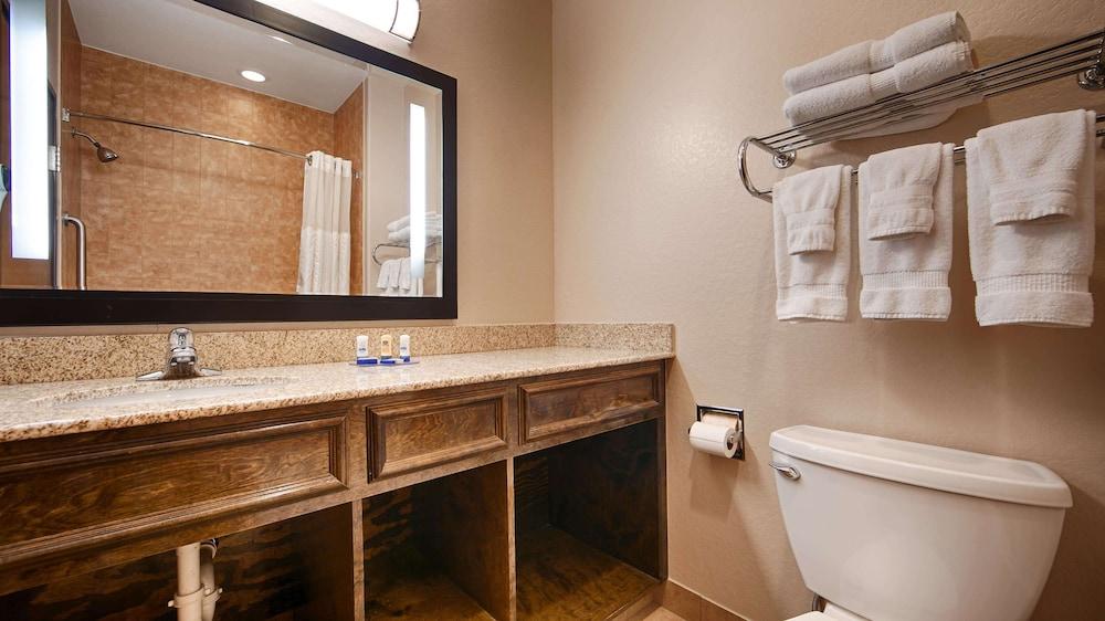 Best Western Plus Palo Alto Inn & Suites - Bathroom