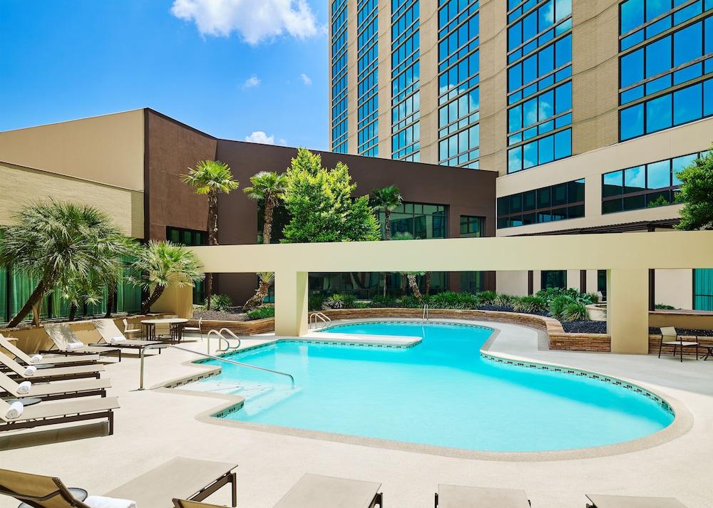 DoubleTree by Hilton San Antonio Airport - Pool