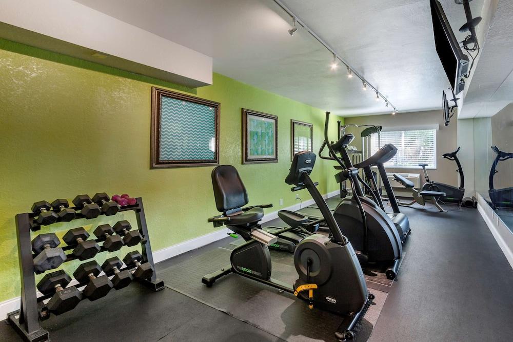 Best Western Palm Beach Lakes - Fitness Facility