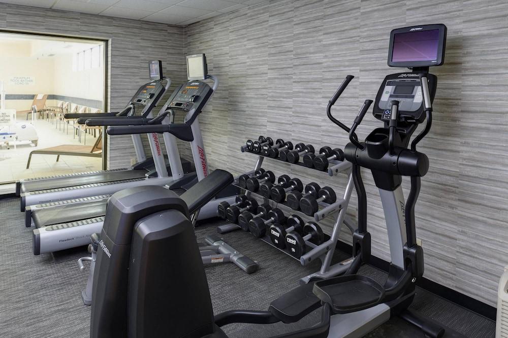 Courtyard by Marriott Indianapolis Airport - Fitness Facility