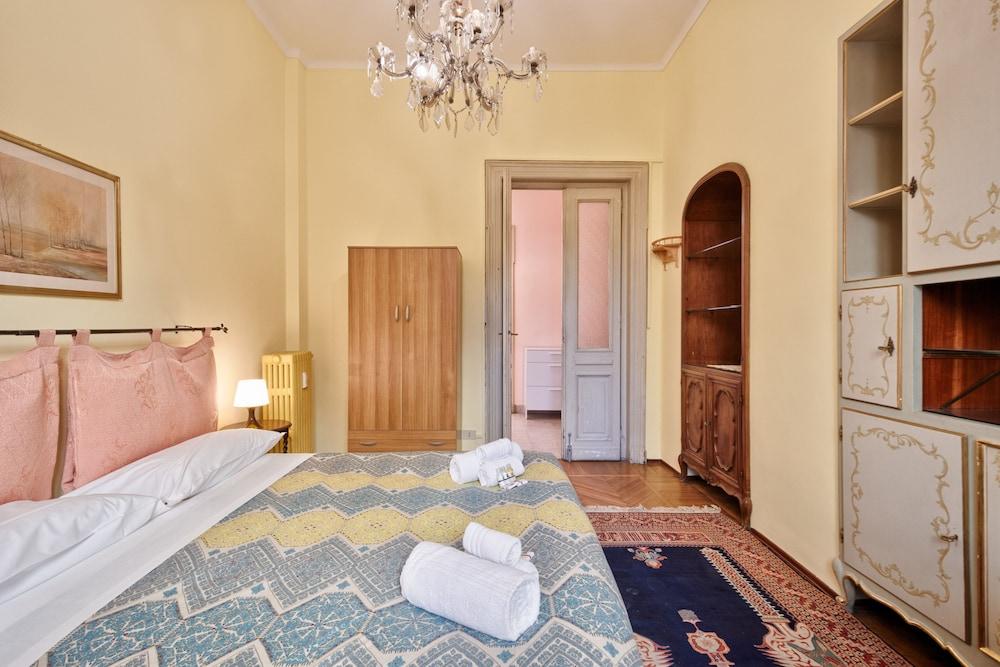 Roomy Flat Turin Crocetta - Room