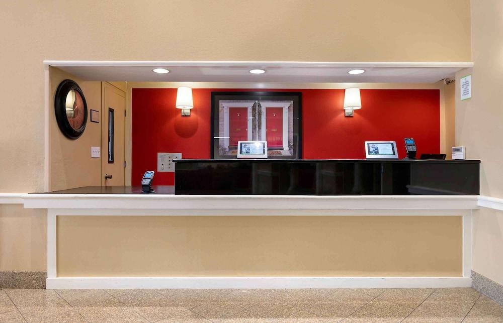 Extended Stay America Suites Indianapolis Airport W Southern - Lobby
