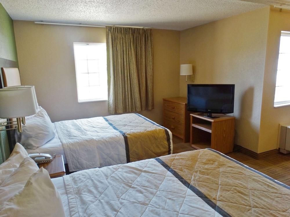Extended Stay America Suites Indianapolis West 86th St - Room