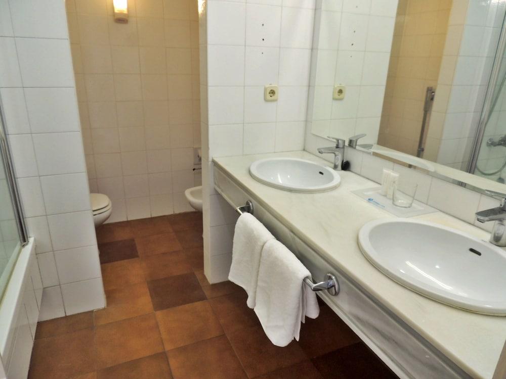 Apartament Suite in Hotel Pyr - Bathroom