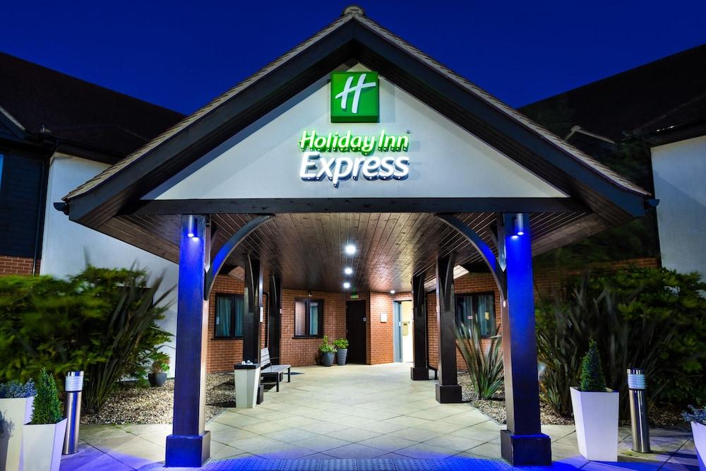 Holiday Inn Express Colchester, an IHG Hotel - Exterior