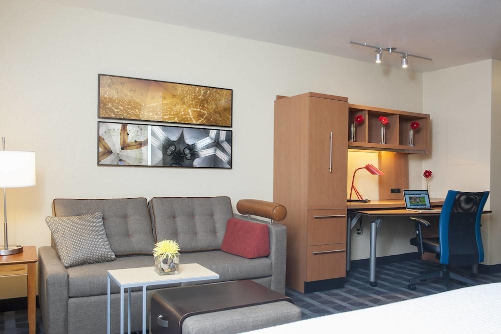TownePlace Suites by Marriott Indianapolis Park 100 - Featured Image
