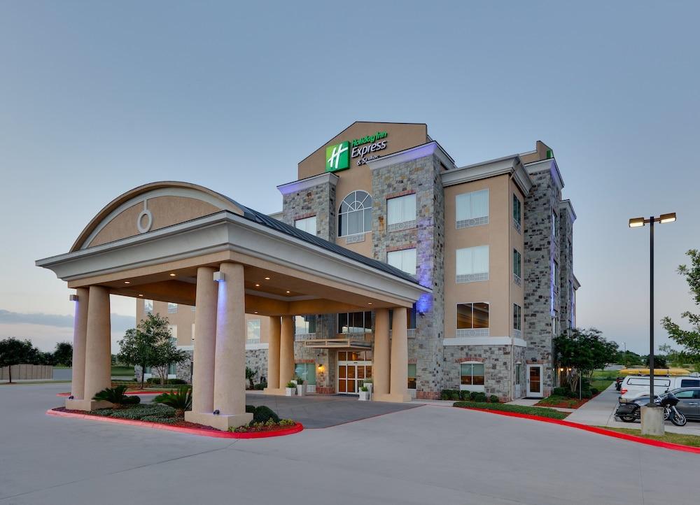 Holiday Inn Express & Suites San Antonio - Brooks City Base, an IHG Hotel - Exterior