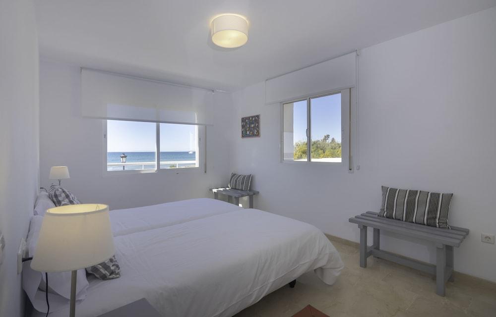 Frontline Duplex With Paradisiacal Views - Room