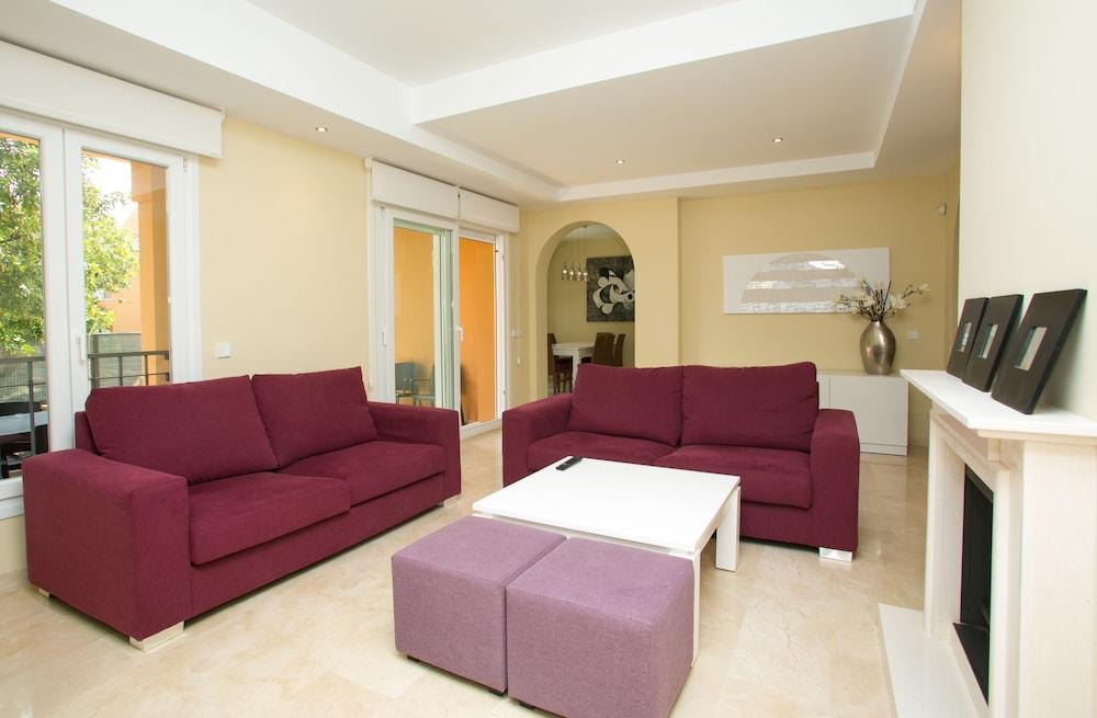 Villas Altos de Marbella - Living Room