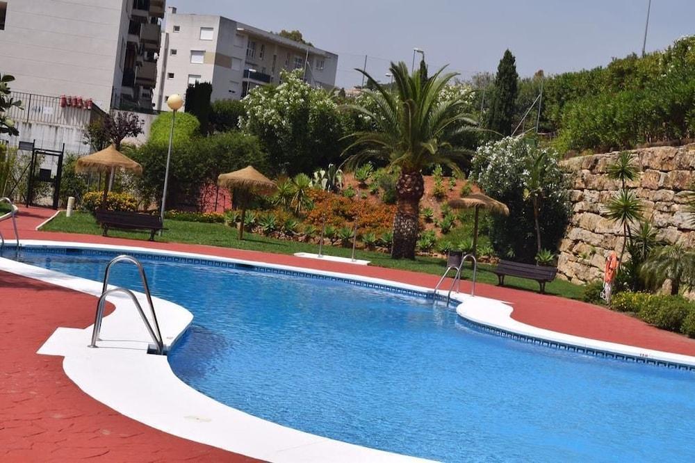 Apartamento en Marbella con vistas al golf - Outdoor Pool