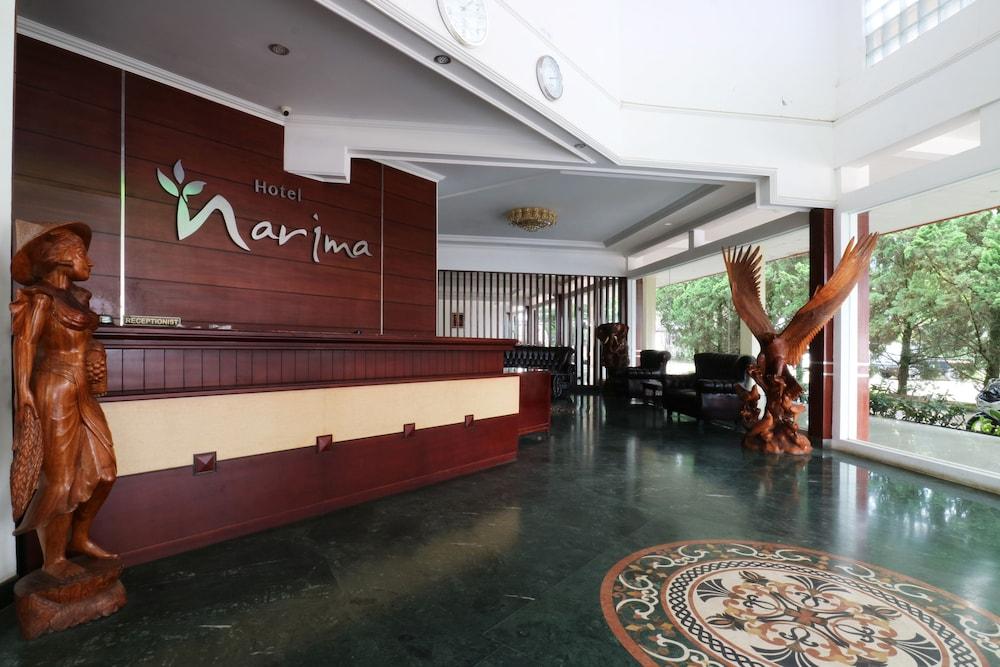 Narima Resort Bandung - Lobby Sitting Area