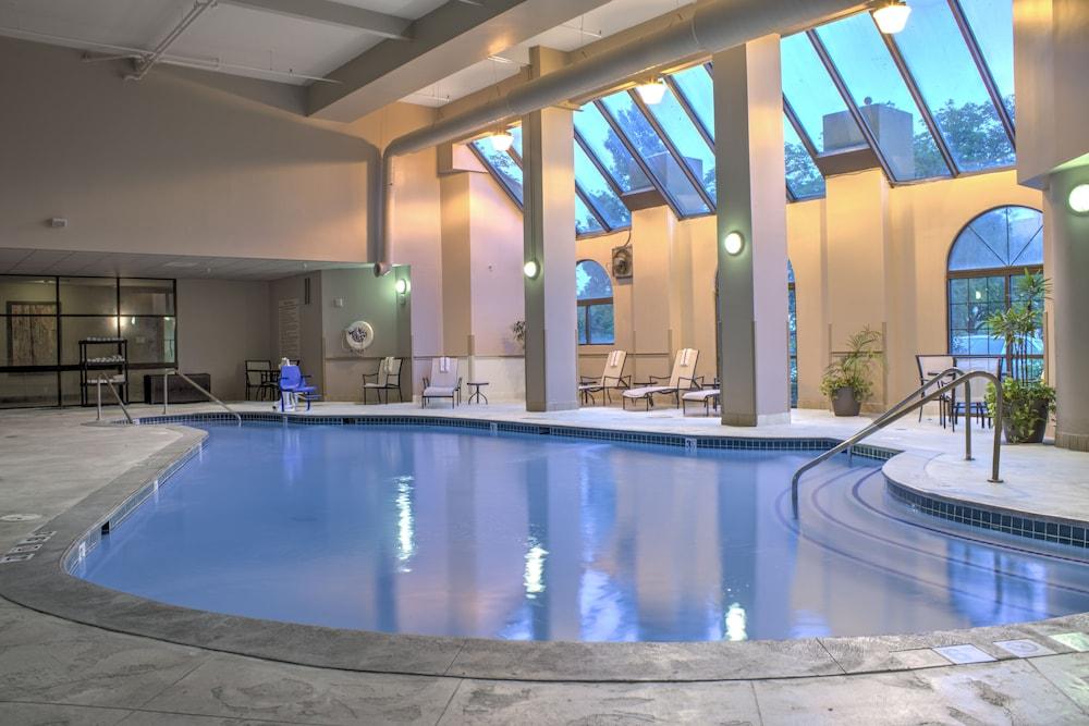 Embassy Suites by Hilton Indianapolis North - Indoor Pool