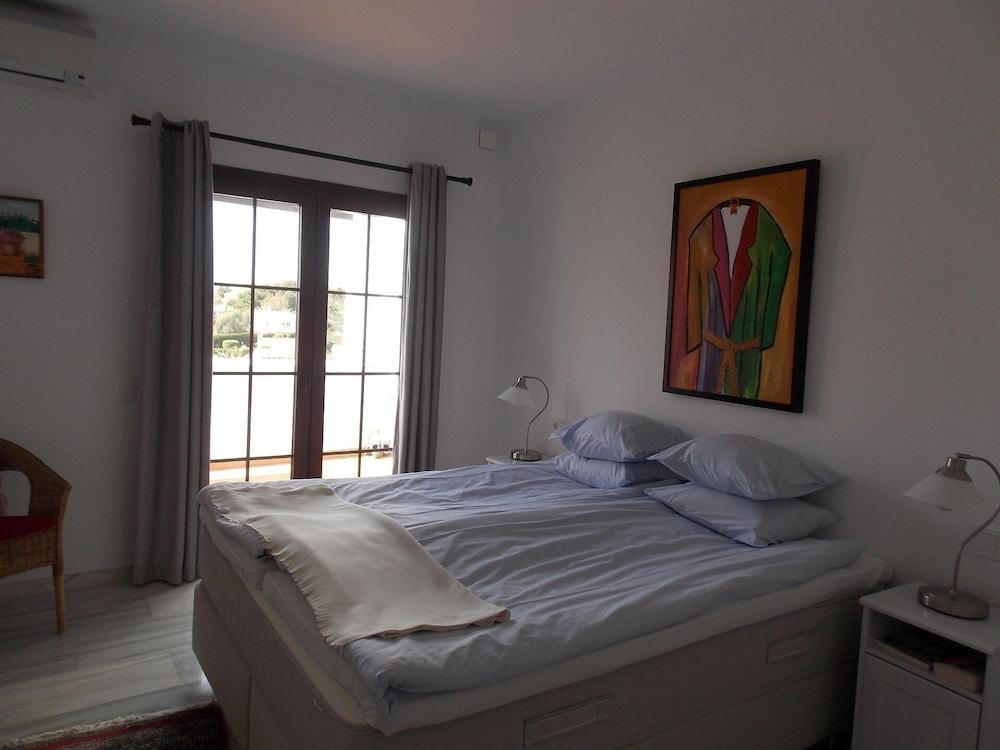 Apartment With Sea View In Puerto Banus - Room