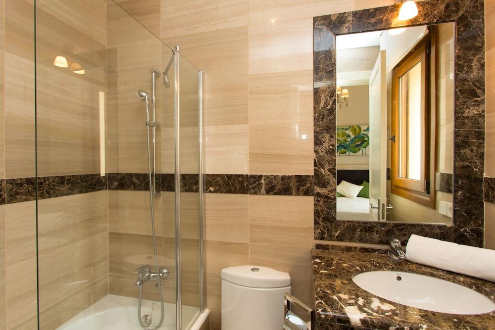 Villa Las Lomas de Marbella - Bathroom